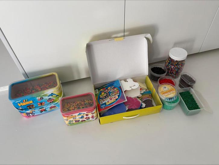 Strijkparels met patronen HAMA, Kinderen en Baby's, Speelgoed | Educatief en Creatief, Zo goed als nieuw, Knutselen, Ophalen