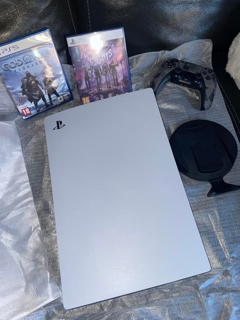 PlayStation 5 Slim 1 To + 2 jeux + manette Camo, Enlèvement ou Envoi, Comme neuf, Playstation 5