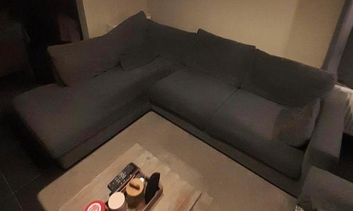 Chaise d'angle grise en bon état - livraison négociable, Maison & Meubles, Canapés | Repose-pieds & Poufs, Utilisé, Tissus, Enlèvement