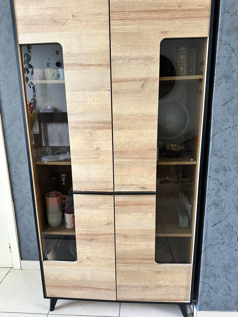 Houten kast, Ophalen, Zo goed als nieuw