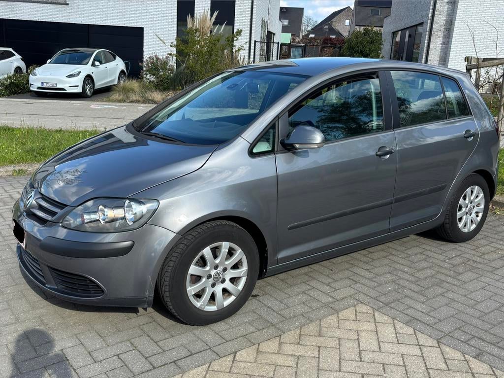 Vw Golf Plus | Automaat | Benzine | 1ste Eignaar gekeurd, 4 cilinders, 1600 cc, Parkeersensor, 5 zetels