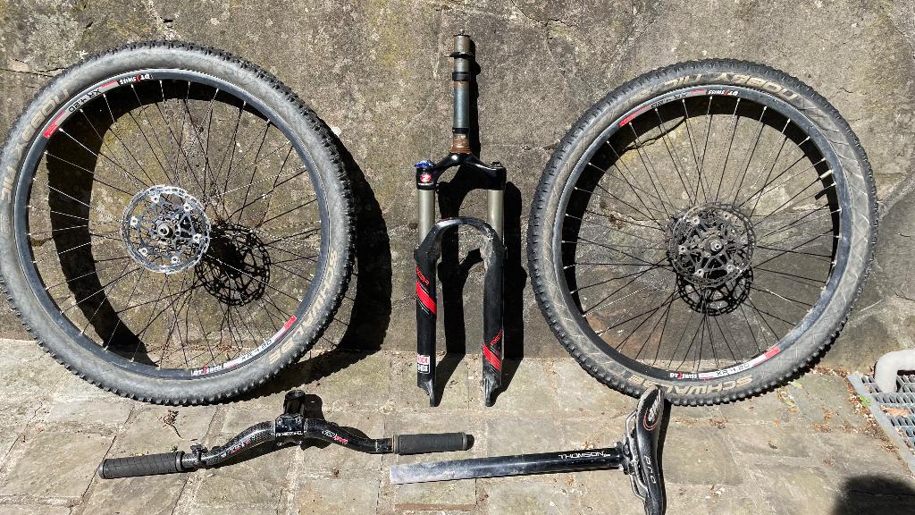 Jantes DTSwiss et amortisseur  RockShox, Vélos & Vélomoteurs, Vélos Pièces, Fourche avant, Enlèvement, Utilisé, Rockshox