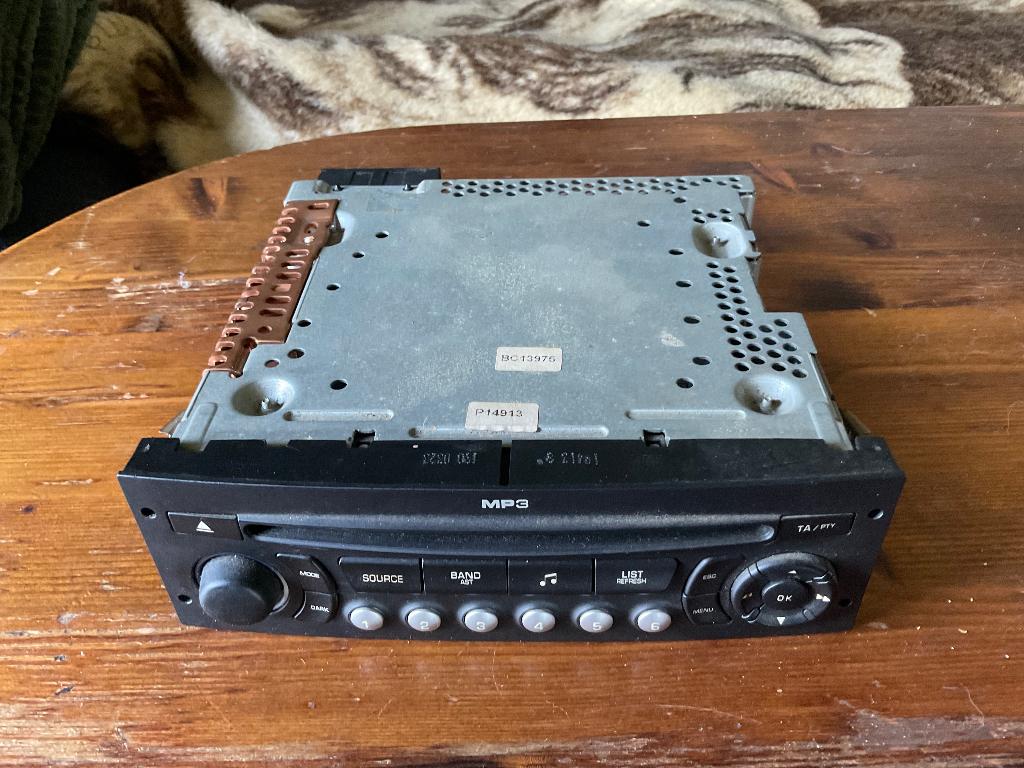 Autoradio Peugeot/Citroën RD4, Enlèvement ou Envoi, Utilisé