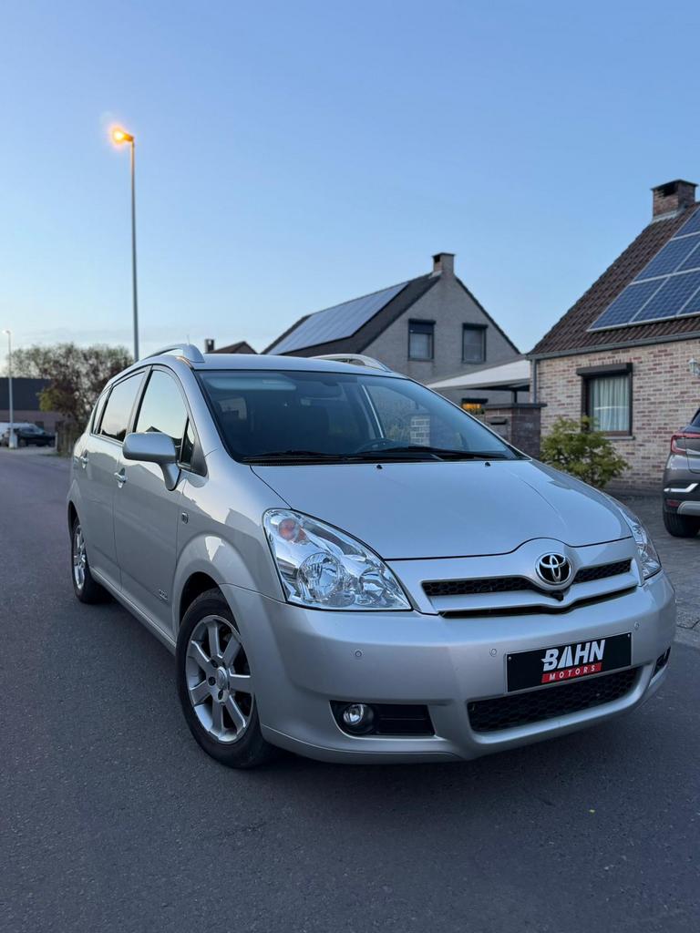 Toyota CorollaVerso, Autos, Toyota, Argent ou Gris, Achat, Entreprise, Boîte manuelle