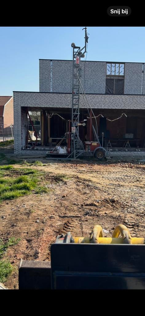 LMB 310 bouwlift 220v (10m hoog), Ophalen, Zo goed als nieuw, Elektrisch