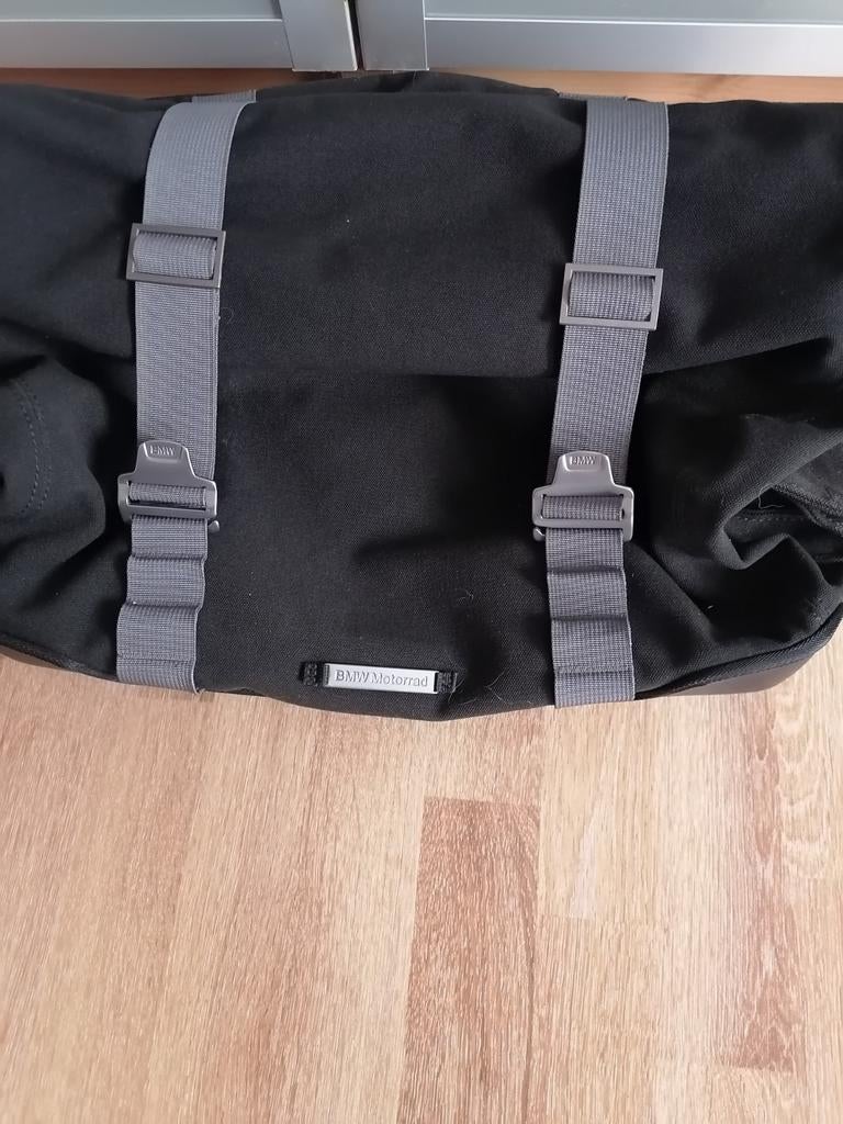 BMW achtertas NINE T, Motoren, Accessoires | Koffers en Tassen, Ophalen