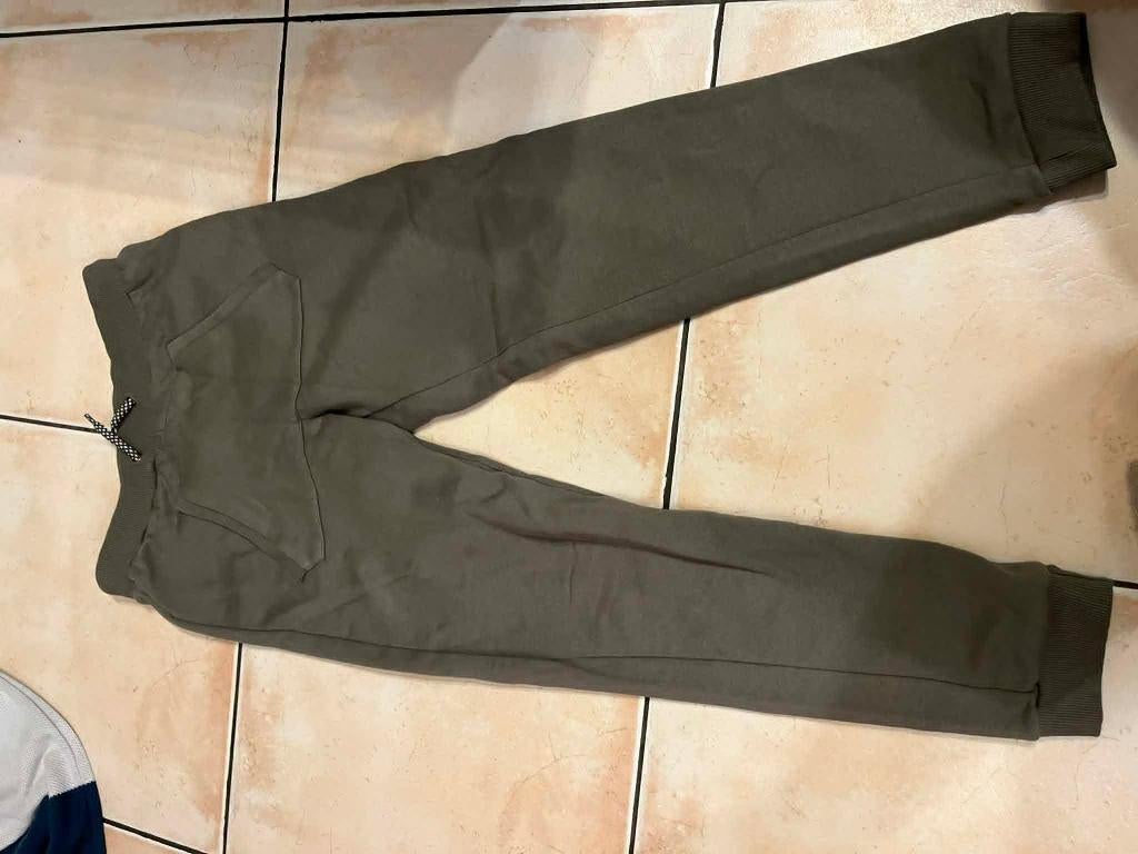 joggingsbroek groen tfq 164, Kinderen en Baby's, Kinderkleding | Maat 164, Ophalen of Verzenden, Gebruikt, Jongen, Broek