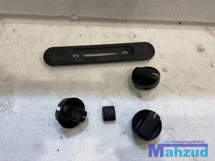 OPEL CORSA B Kachelpaneel knop 1994-1999, Autos : Pièces & Accessoires, Tableau de bord & Interrupteurs, Opel, Utilisé