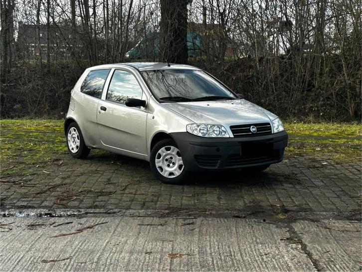 Fiat Punto - 1.2L Benzine EURO4(LEZ-VRIJ) - AIRCO - GEKEURD, Auto's, Fiat, Particulier, Punto, Airbags, Airconditioning, Centrale vergrendeling