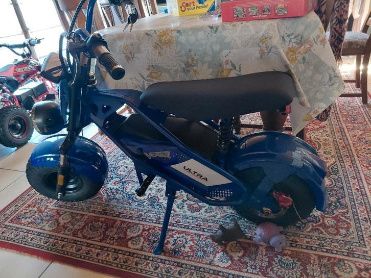 Elektrische kinderquad + brommer, Motoren, Quads en Trikes, Ophalen