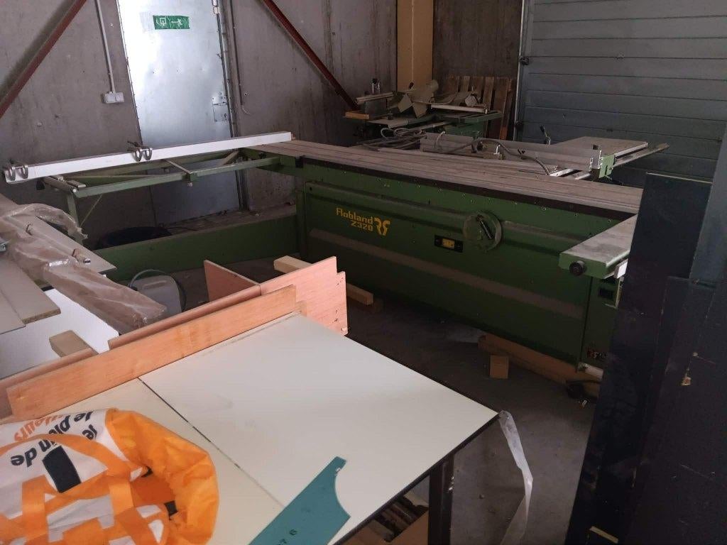 Atelier de menuiserie / machines à bois, Enlèvement