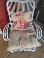 Vintage witte rieten stoel, Tuin en Terras, Ophalen, Wicker