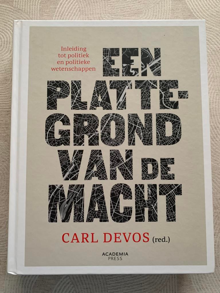 Carl Devos - Een plattegrond van de macht 2023, Boeken, Politiek en Maatschappij, Ophalen of Verzenden