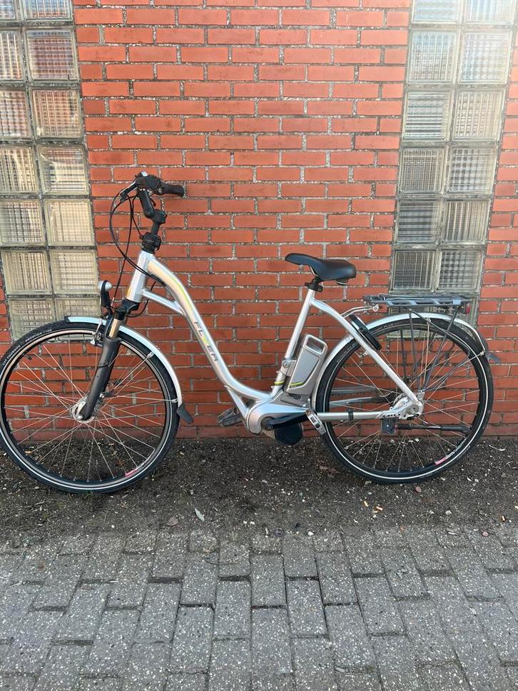 vélo électrique avec « autonomie de 100 km » moteur central, Vélos & Vélomoteurs, Vélos électriques, Comme neuf, Enlèvement