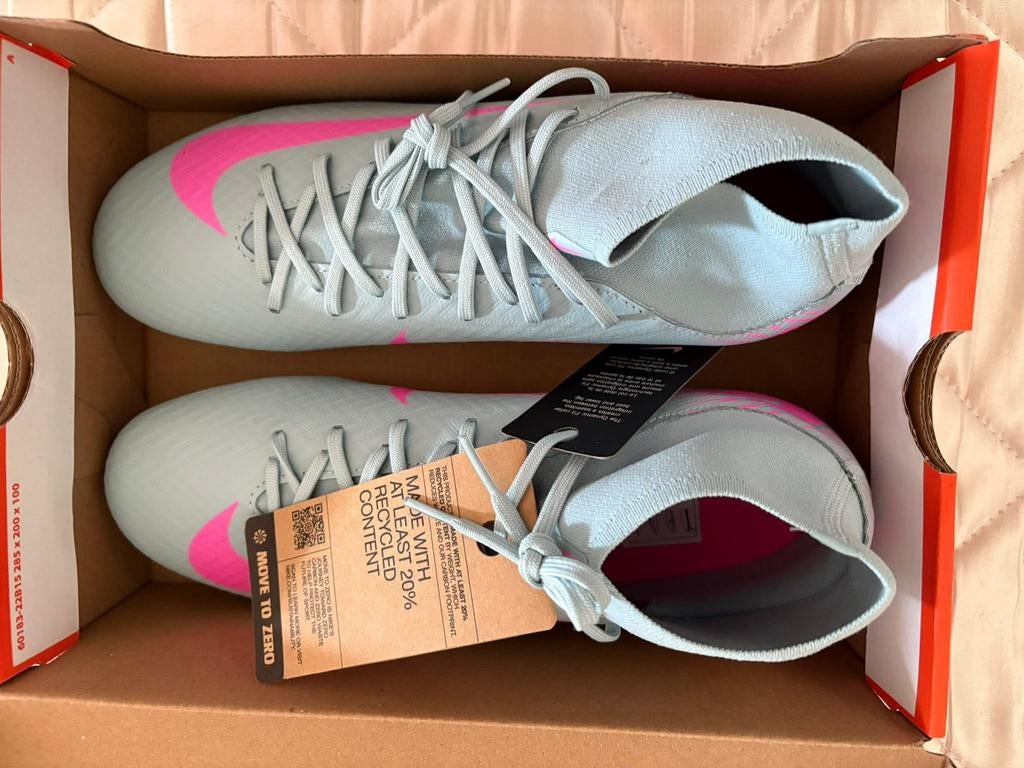 Crampon nike, Ophalen, Zo goed als nieuw, Schoenen