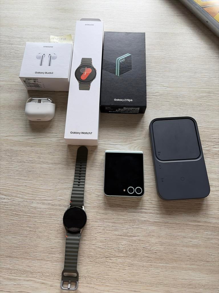 Samsung Galaxy Z Flip6 + Watch7 + Buds3 – Zo goed als nieuw!, Ophalen, Zo goed als nieuw