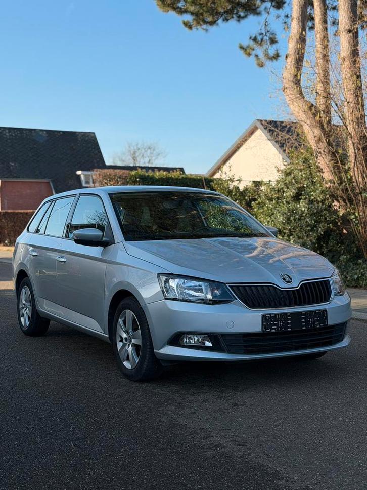 Skoda Fabia 1.2 TSI combi Ambition Gekeurd voor verkoop, Auto's, Skoda, Particulier, Fabia, ABS, Airbags, Airconditioning, Alarm