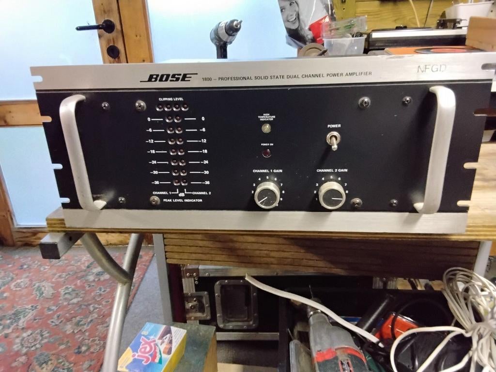 BOSE VERSTERKER 1800, Audio, Tv en Foto, Versterkers en Ontvangers, Ophalen
