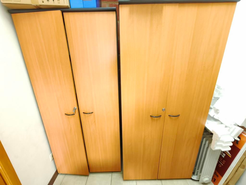 Lot de 2 armoires hautes, 2 basses et un caisson, Enlèvement