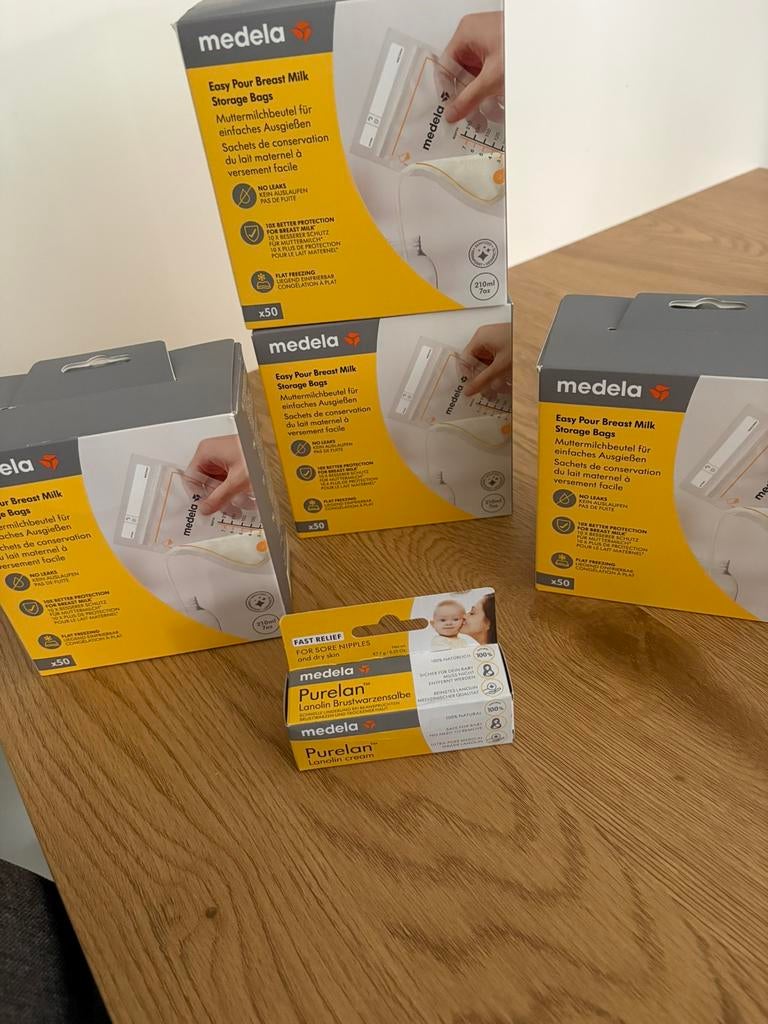 Borstvoedingsbewaarzakjes en tepelcreme, Ophalen of Verzenden, Zo goed als nieuw