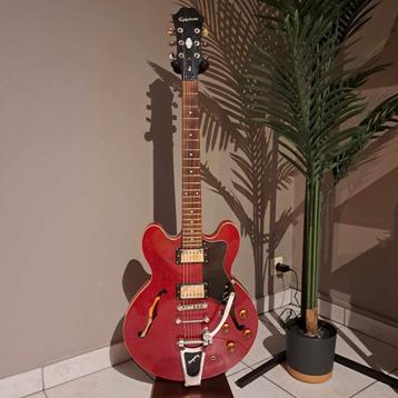 Epiphone Dot Cherry 2018 met Bigsby B6 