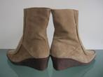 Livraison gratuite | Bottes beiges Scenza New Suede 40, Beige, Envoi, Boots et Botinnes, Scenza