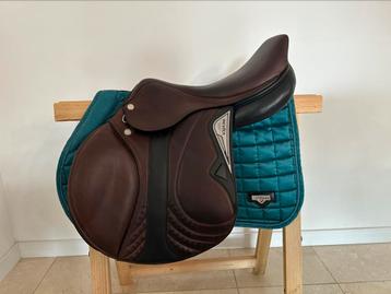 Bruin equiline springzadel challenge double leather 17 inch beschikbaar voor biedingen