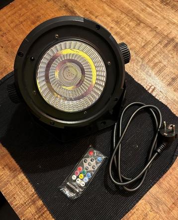 Light VEGA PAR COB LED de lightmaxx disponible aux enchères