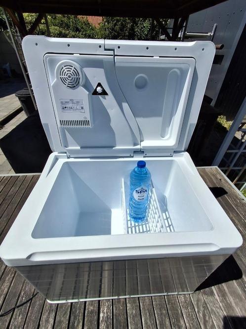 MQ40A 12V/220V - draagbare elektrische aluminium koelbox, Caravans en Kamperen, Koelboxen, Zo goed als nieuw, Koelbox, Elektrisch