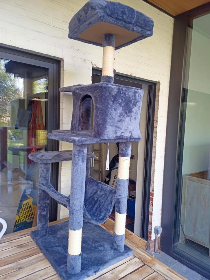 Krabpaal met hangmat, hokje en mandje 143cm niet gebruikt, Dieren en Toebehoren, Krabmeubelen, Krabpaal, Ophalen