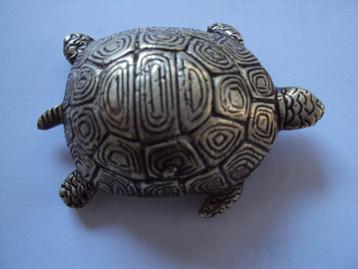 Schildpadje zilverachtig, zwaar metaal beschikbaar voor biedingen