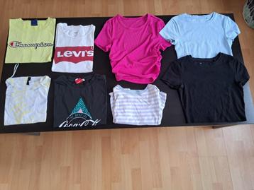 lot 8 t-shirt fille femme taille S  beschikbaar voor biedingen