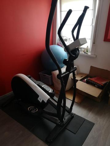 crosstrainer beschikbaar voor biedingen