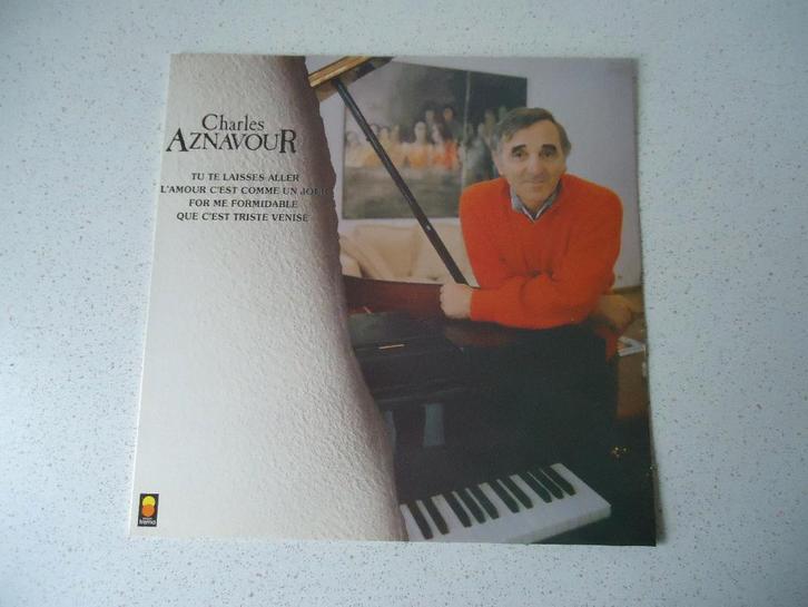 LP van "Charles Aznavour"  (Tu Te Laisses Aller) anno 1986., CD & DVD, Vinyles | Pop, Comme neuf, 1980 à 2000, 12 pouces, Enlèvement ou Envoi