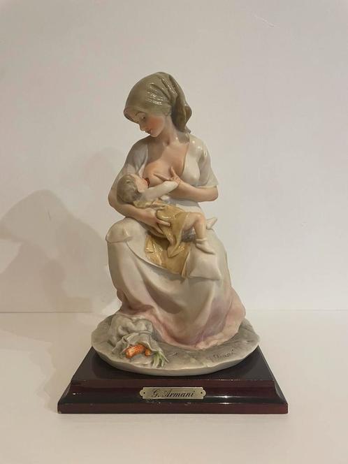 Vierge à l'Enfant - Giuseppe Armani, Collections, Statues & Figurines, Envoi