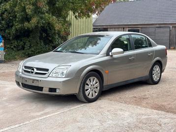 Opel Vectra 1.8Benzine 2005 MANUEEL/AIRCO beschikbaar voor biedingen