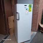 TE KOOP: een gebruikte vriezer van 215 liter in goede staat, Elektronische apparatuur, Vriezers en Diepvrieskisten, Ophalen