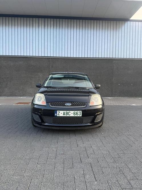 Ford Fiësta 1.3 benzine GEKEURD V.V., Auto's, Ford, Bedrijf, Fiësta, Elektrische ramen, Benzine, Euro 4, Stadsauto, 3 deurs, Handgeschakeld