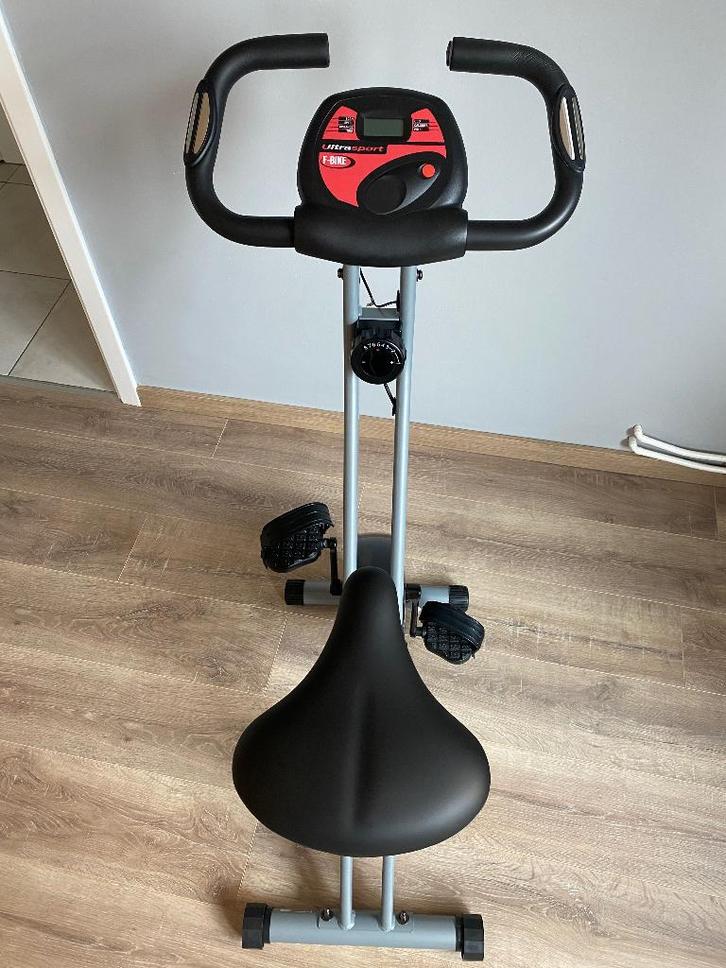Indoorfiets, Sport en Fitness, Fitnessapparatuur, Zo goed als nieuw, Hometrainer, Ophalen