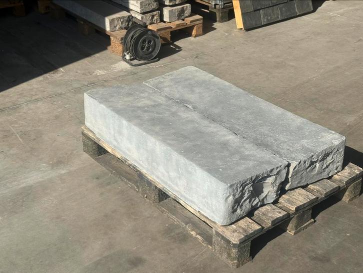 Mooie oude arduinen dorpel, Doe-het-zelf en Bouw, Plinten en Afwerking, Gebruikt, Ophalen