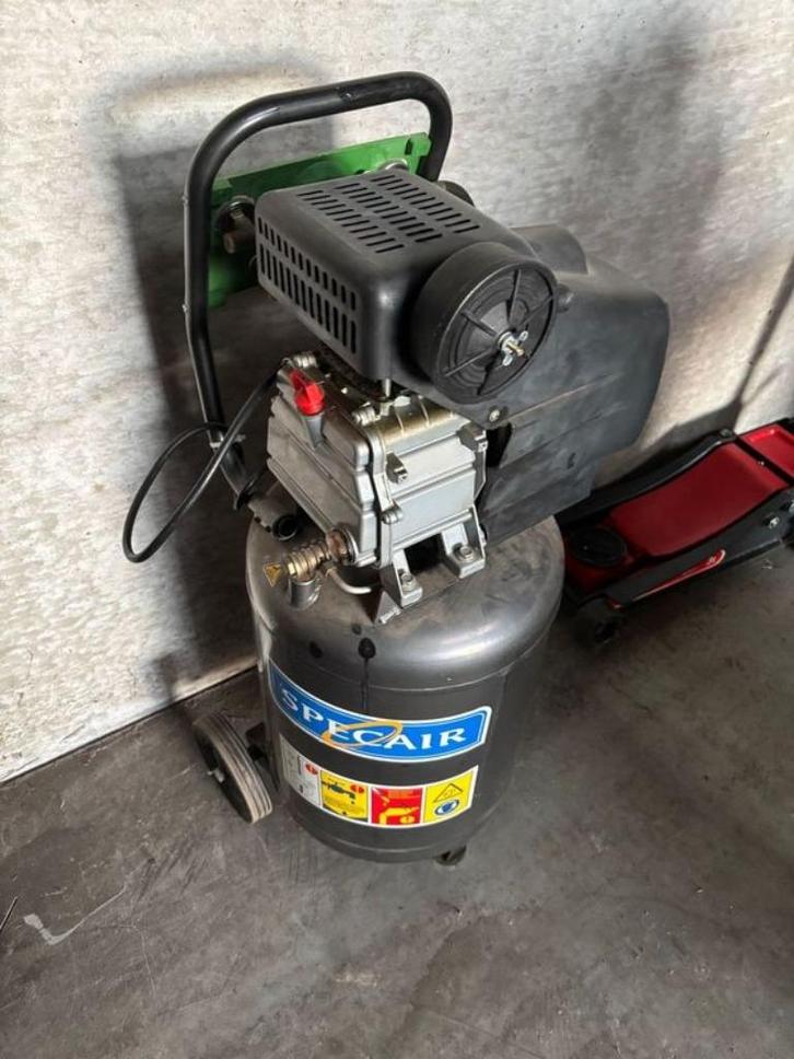 Specair Airpress Compressor HL 360-50 compact, Bricolage & Construction, Compresseurs, Utilisé, 6 à 10 bars, 25 à 100 litres, 200 à 400 litres/min