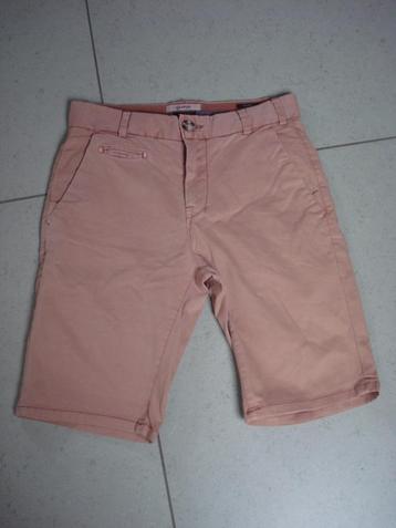 Garcia short, heren/jongens. mt XS beschikbaar voor biedingen