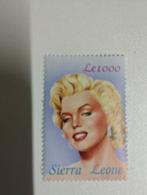 Een postzegel over merilyn Monroe kleur verschillende kleure, Timbres & Monnaies, Timbres | Surinam, Enlèvement