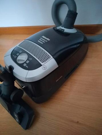  Miele stofzuiger Complete C2 Black Pearl Powerline beschikbaar voor biedingen