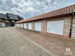 Ruime en individuele garagebox met sectionale poort, gesitue, Immo, Garages & Places de parking, Province de Flandre-Occidentale