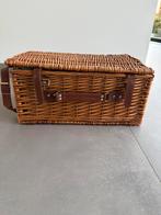 Picknickmand nieuw voor 4 personen, Hobby en Vrije tijd, Ophalen, Zo goed als nieuw