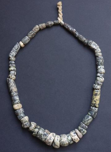 Art Africain - Collier ethnique en perles de granite  - Mali