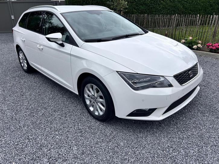 Seat Leon St 1.6TDi Led lichten, Auto's, Seat, Particulier, Leon, ABS, Diesel, Break, 5 deurs, Handgeschakeld, Wit, Zwart, Voorwielaandrijving