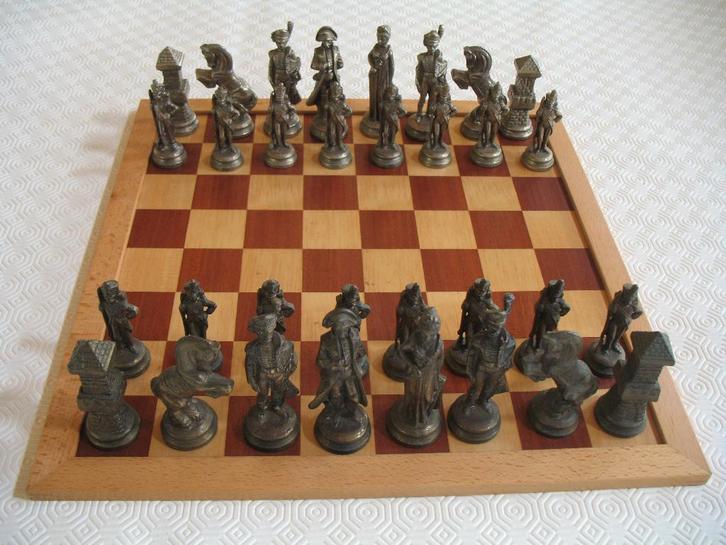 Schaakbord, Napoleon, metalen stukken (tinnen), Hobby en Vrije tijd, Gezelschapsspellen | Bordspellen, Ophalen of Verzenden