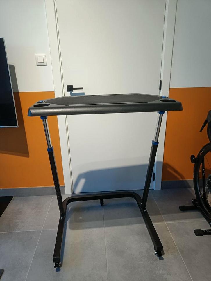 Indoor cycling desk, Maison & Meubles, Bureaux, Utilisé, Réglable en hauteur, Enlèvement